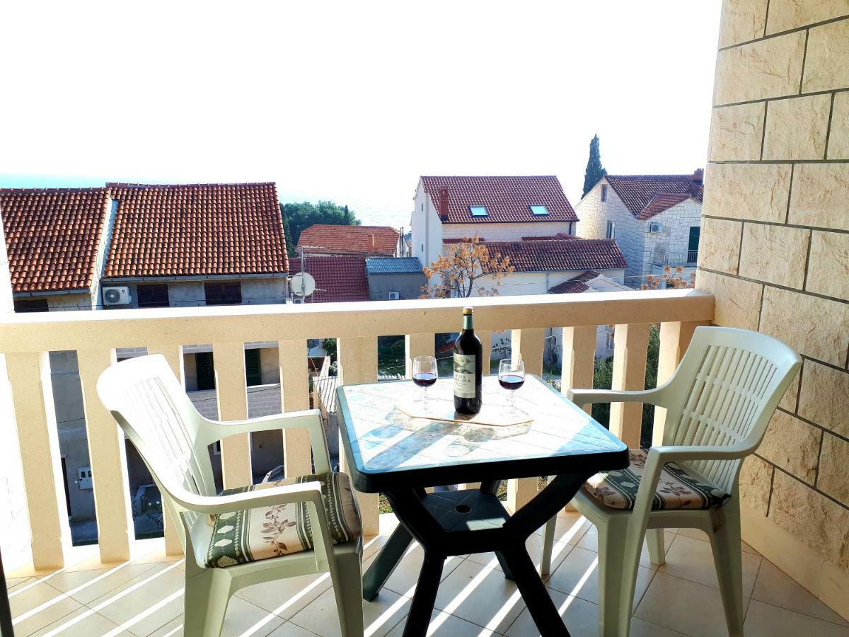 Apartments Dani Bol Eksteriør bilde